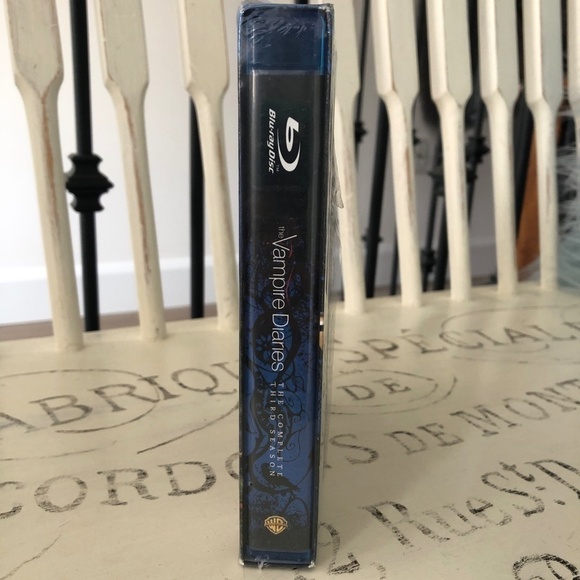 VAMPIRE Diaries, Complete Third Season, DVD & Blu-Ray Combo Pack, New, Sealed - Picture 3 of 5